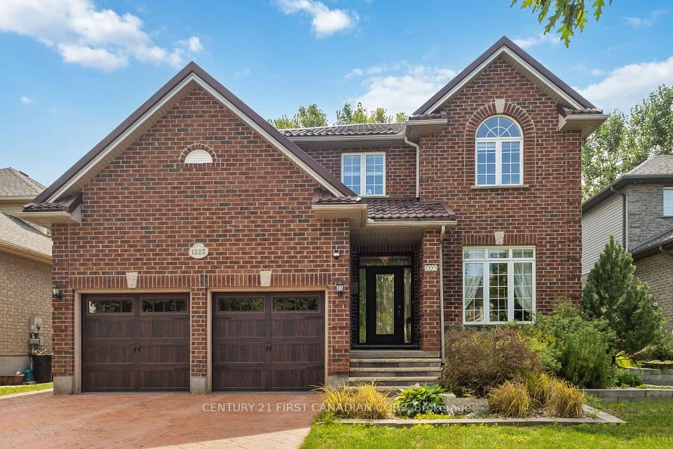 1223 Thornley Street, London South, ON N6K 4V3 – photo 2