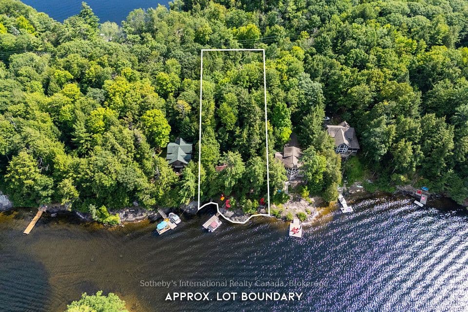 1061 Hurling Point Road, Muskoka Lakes, ON P0C 1A0 – photo 3