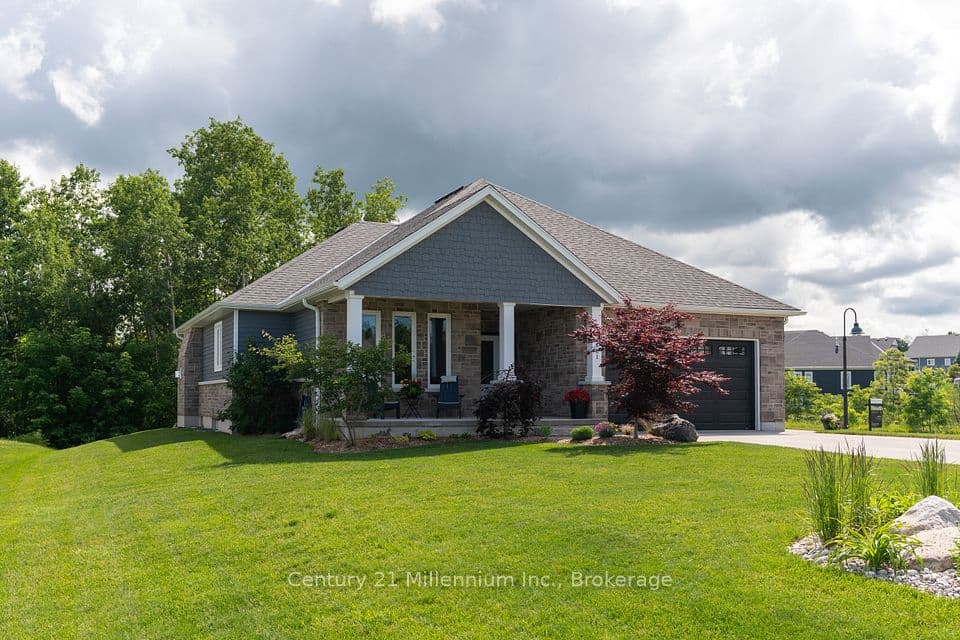 401 Algoma Crescent, Georgian Bluffs, ON N0H 1S0 – photo 2