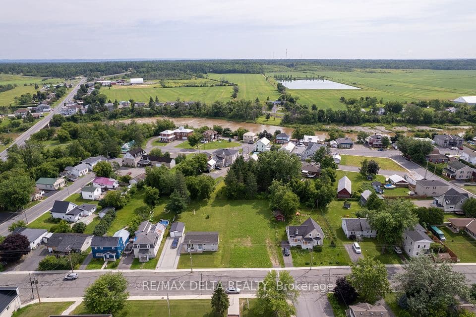 265 Main Street, Alfred and Plantagenet, ON K0A 1L0 – photo 3