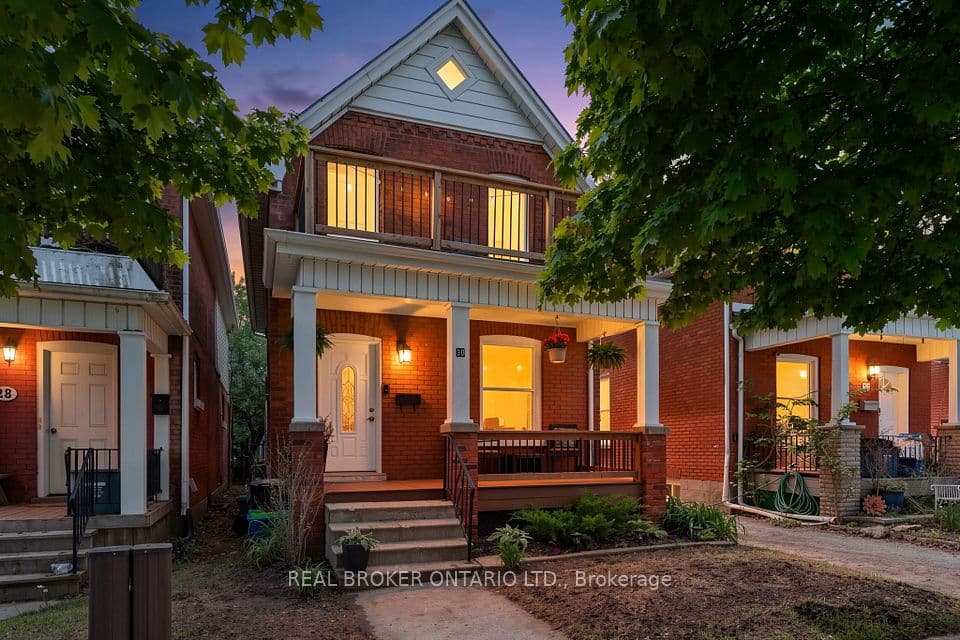 30 DUNDAS Street, Brantford, ON N3R 1R9 – main photo