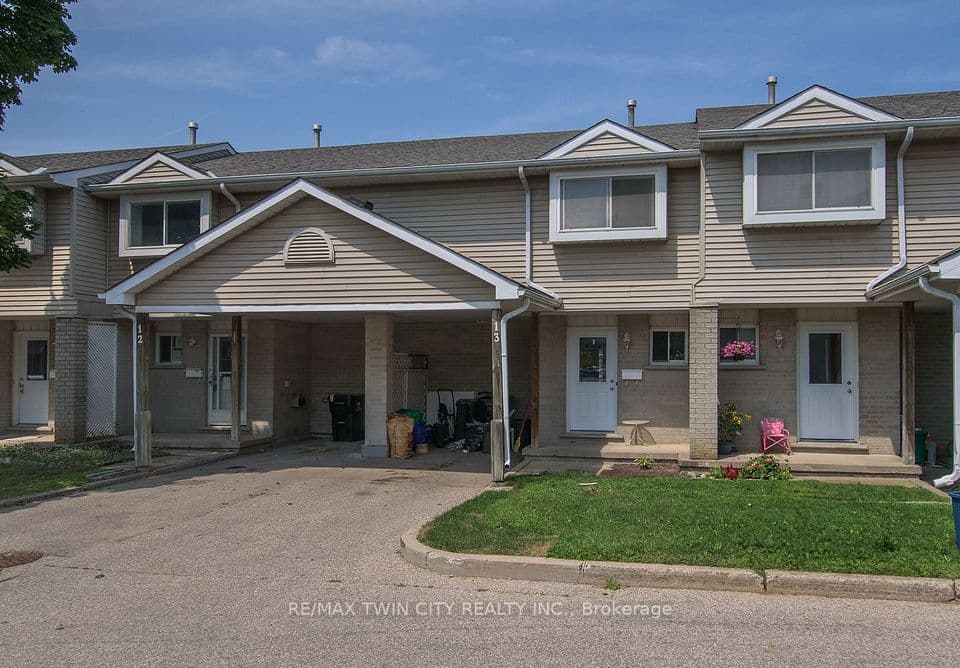 125 Sekura Crescent 13, Cambridge, ON N1R 8B4 – photo 2