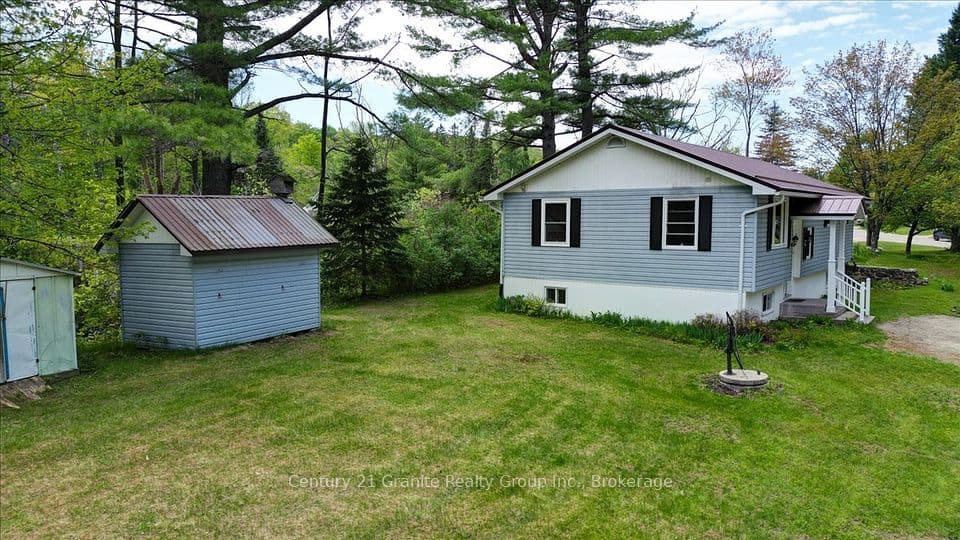 66 Hastings Street S, Bancroft, ON K0L 1C0 – photo 2