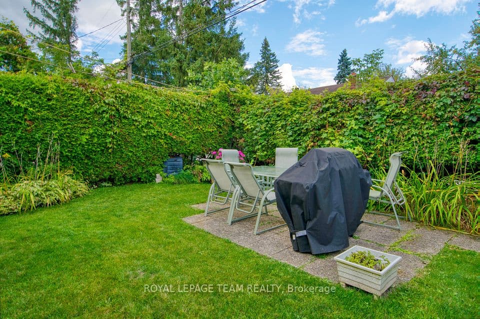 1072 Aldea Avenue, Billings Bridge - Riverside Park and Area, ON K1H 8B9 – photo 2