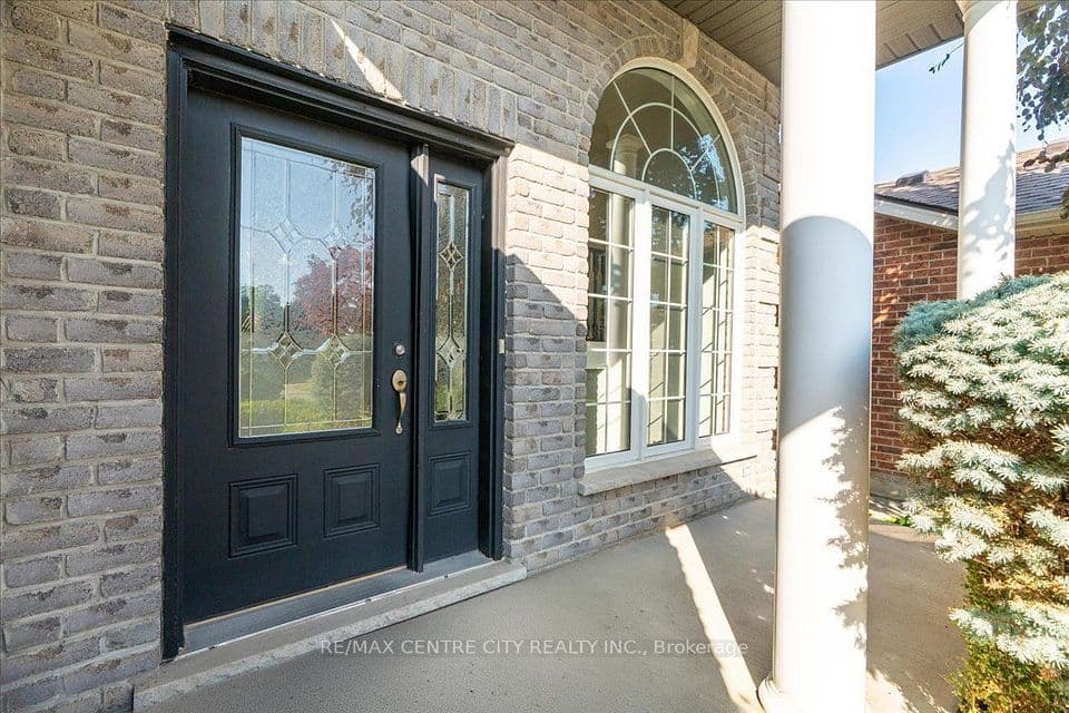 59 Bridle Path, Strathroy-Caradoc, ON N7G 4K3 – photo 3
