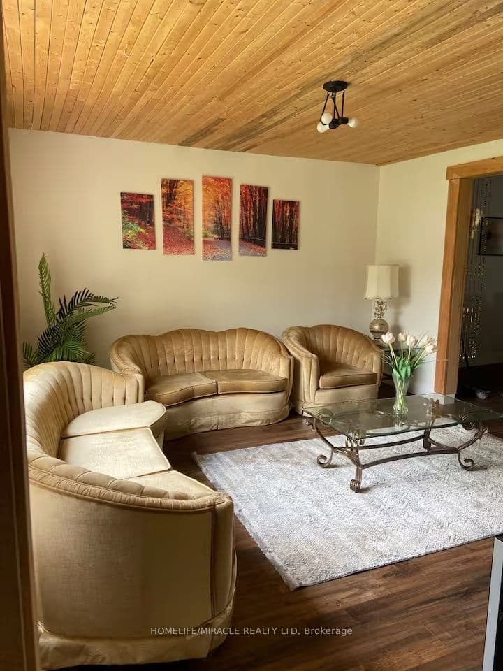 68 Bridge Street W, Bancroft, ON K0L 1C0 – photo 2