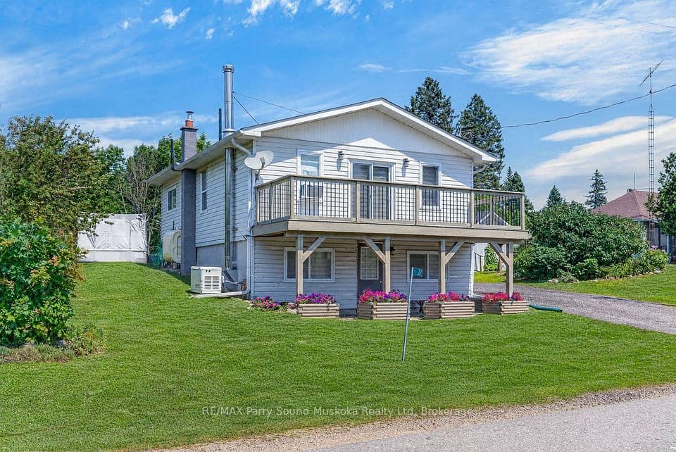 22 Ahmic Street, Magnetawan, ON P0A 1A0 – photo 2