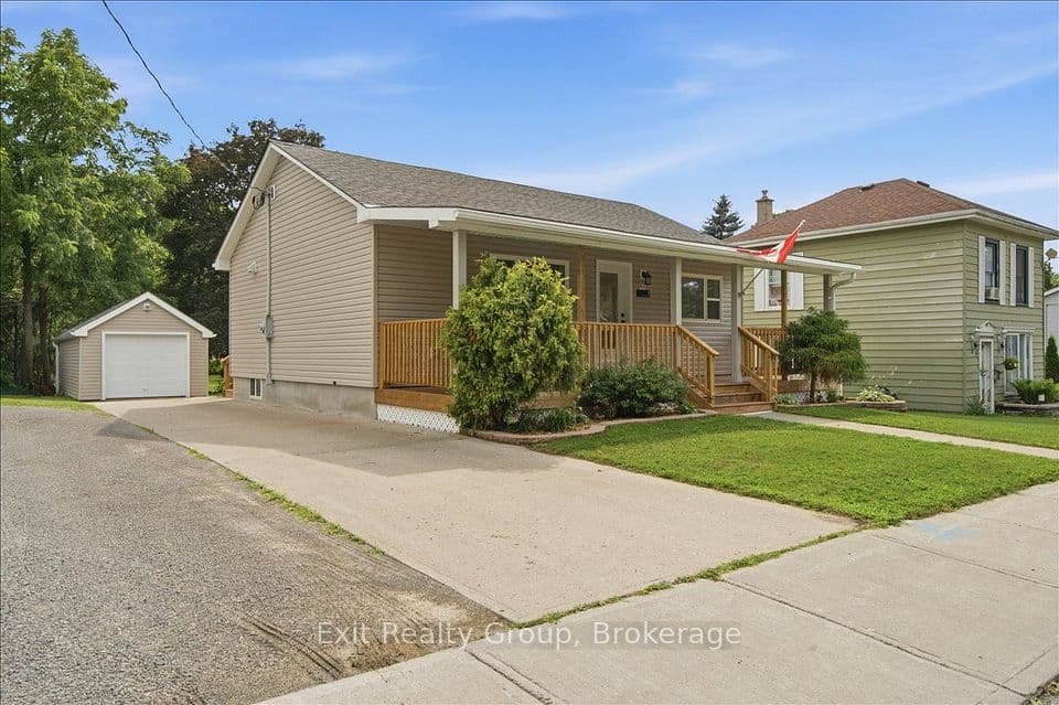 8 Albert Street, Prince Edward County, ON K0K 2T0 – photo 3