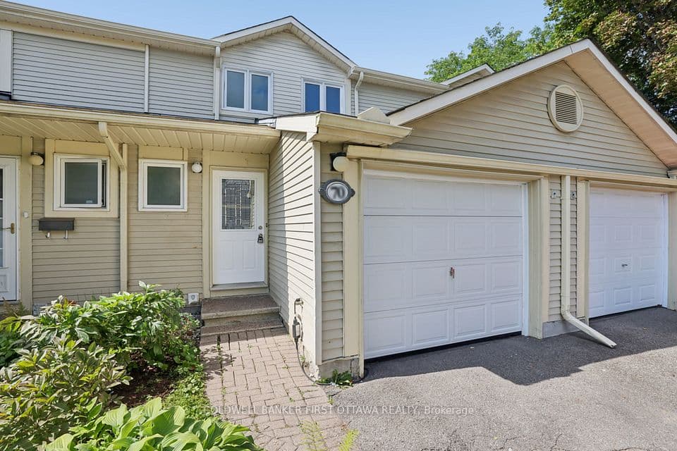 70 Bujold Court 19, Kanata, ON K2L 3N8 – main photo