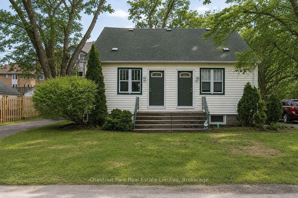 31-33 Washburn Street, Prince Edward County, ON K0K 2T0 – main photo