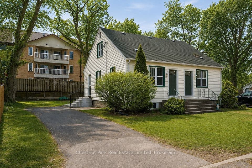 31-33 Washburn Street, Prince Edward County, ON K0K 2T0 – photo 2
