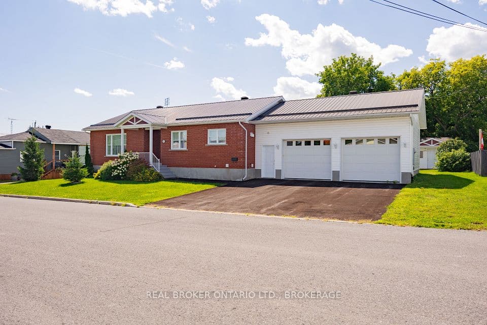 238 Bishop Street S, North Glengarry, ON K0C 1A0 – photo 3