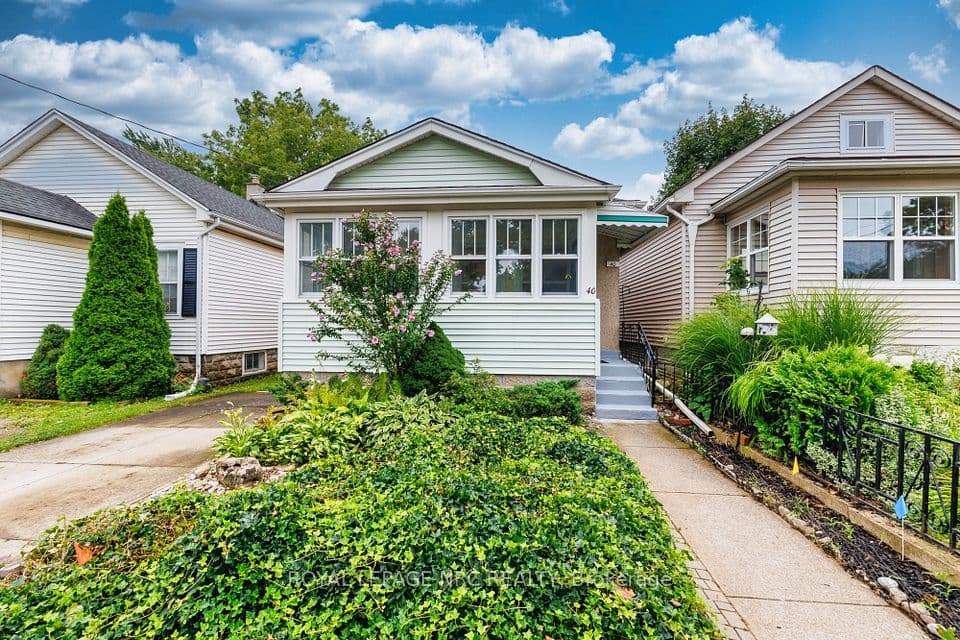 40 St. Patrick Street, St. Catharines, ON L2R 1K1 – main photo