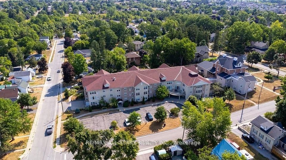 8 Huron Street 106, Kawartha Lakes, ON K9V 6K3 – main photo