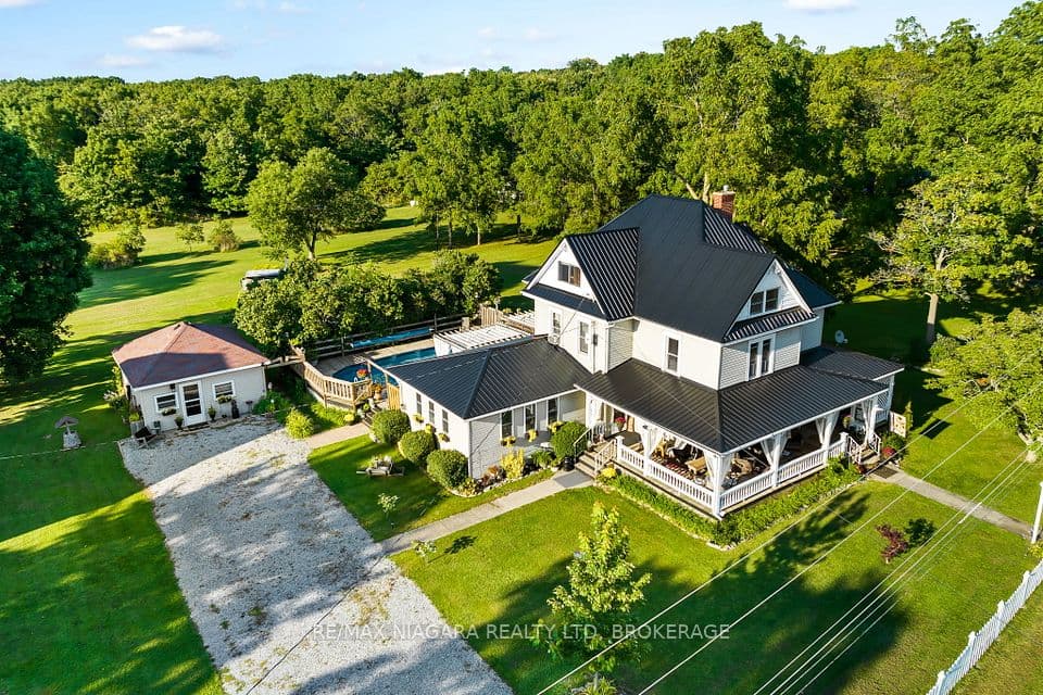 11562 Lakeshore Road, Wainfleet, ON L3K 5V4 – main photo