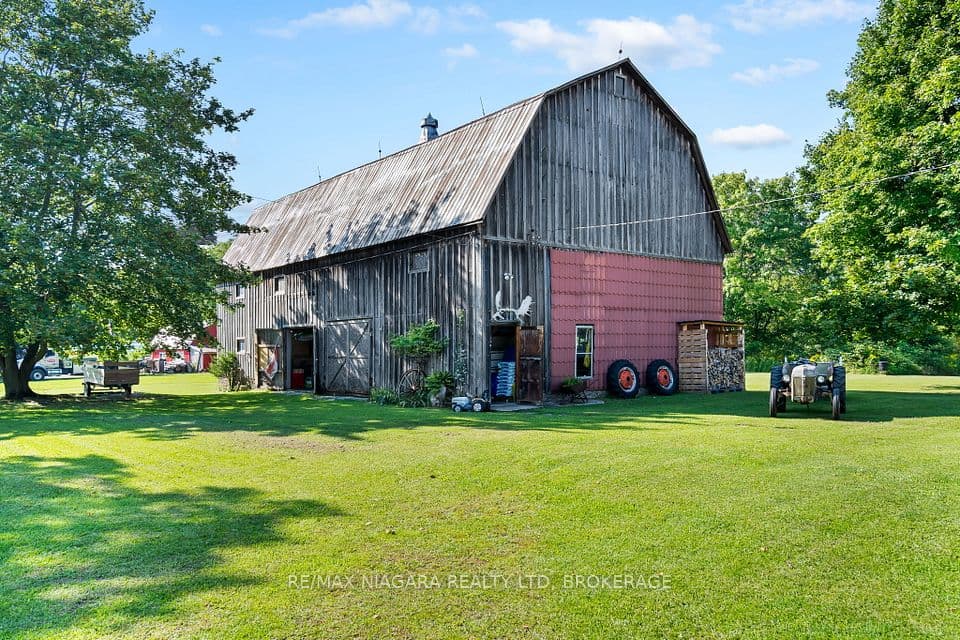 11562 Lakeshore Road, Wainfleet, ON L3K 5V4 – photo 3