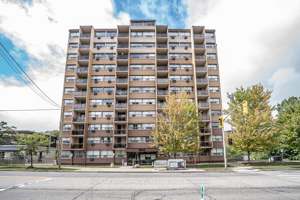 1950 Main Street W 307, Hamilton, ON L8S 4M9 – main photo