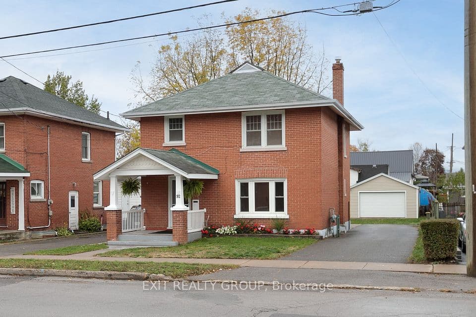 92 Byron Street, Quinte West, ON K8V 2Y2 – photo 2
