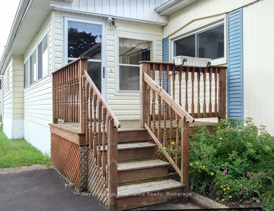 8 Juniper Lane, Quinte West, ON K8N 4Z3 – photo 3