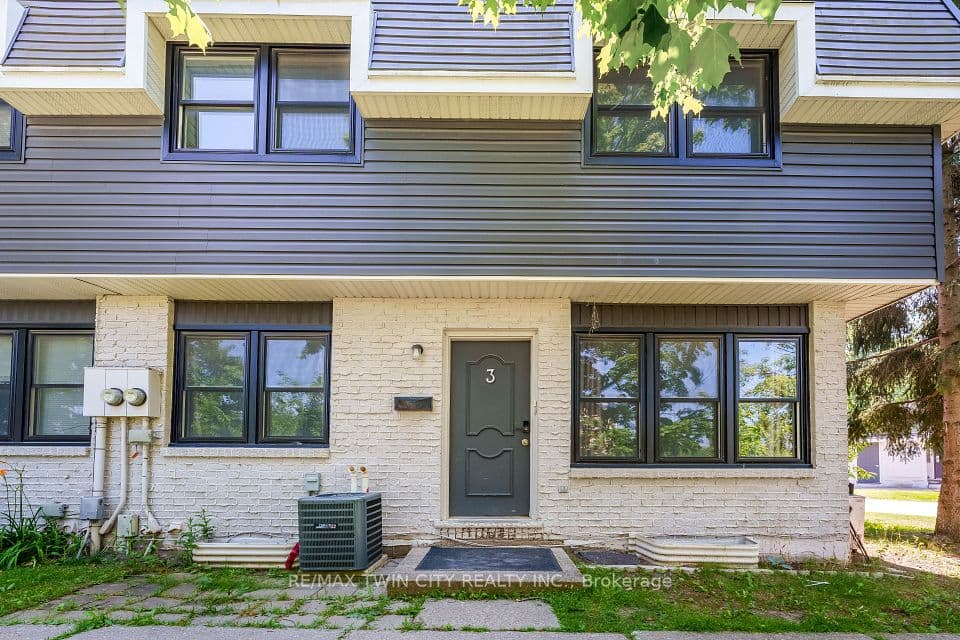 513 Quiet Place 3, Waterloo, ON N2L 5L6 – main photo