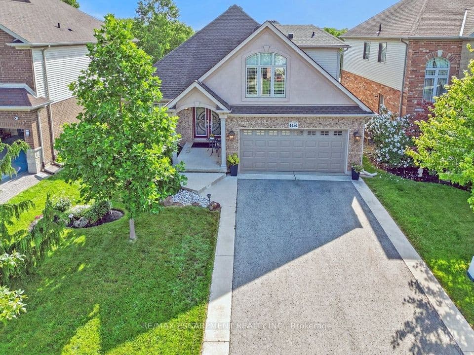 4451 Comfort Crescent, Lincoln, ON L3J 1M2 – main photo