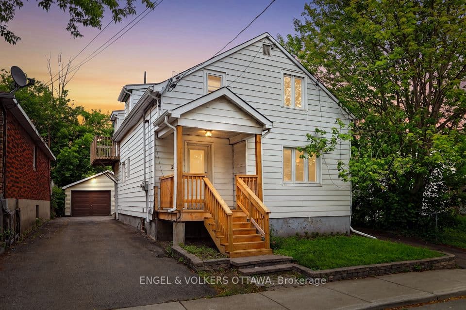 267 Granville Street, Vanier and Kingsview Park, ON K1L 6Z3 – main photo