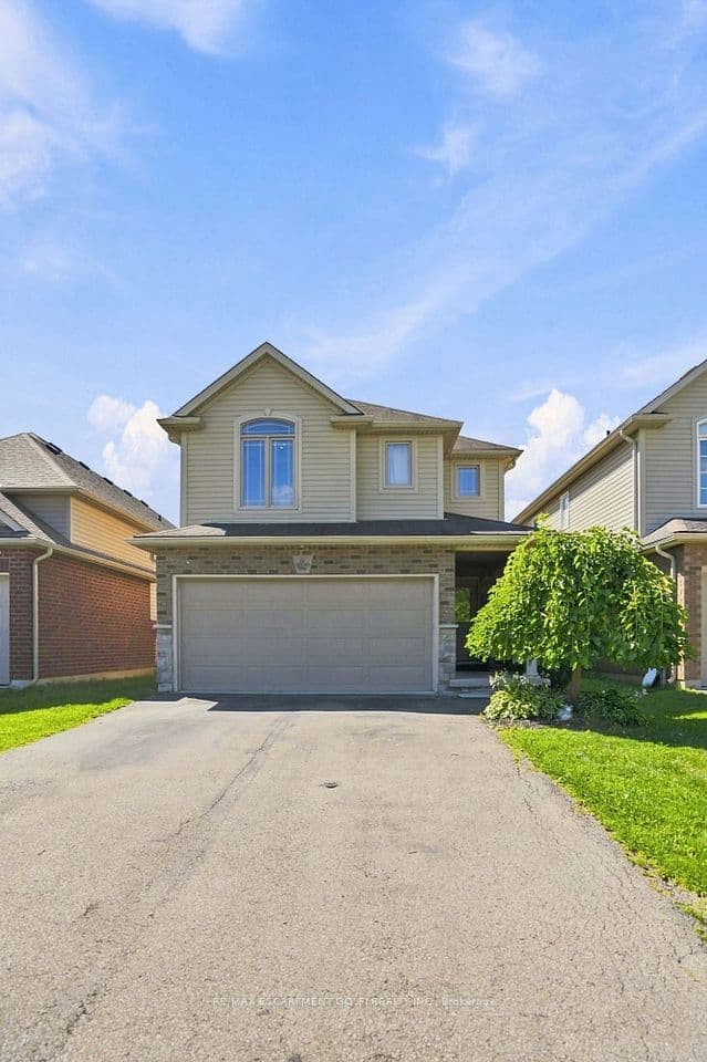 8540 Milomir Street, Niagara Falls, ON L2H 0B6 – main photo