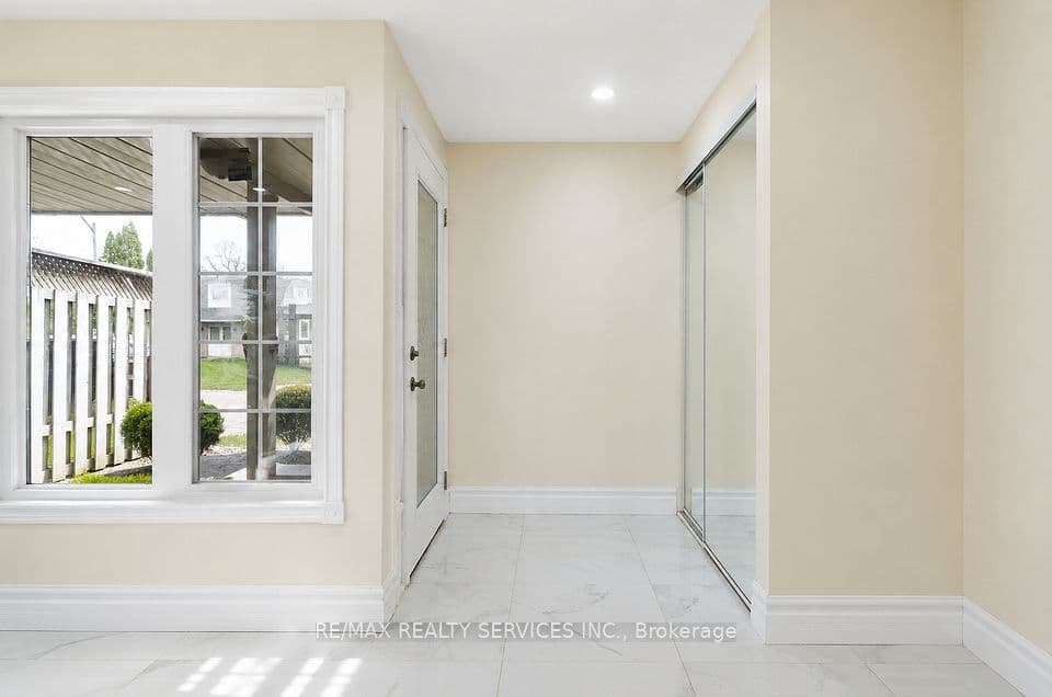 238 Linden Drive, Cambridge, ON N3H 4Y2 – photo 3