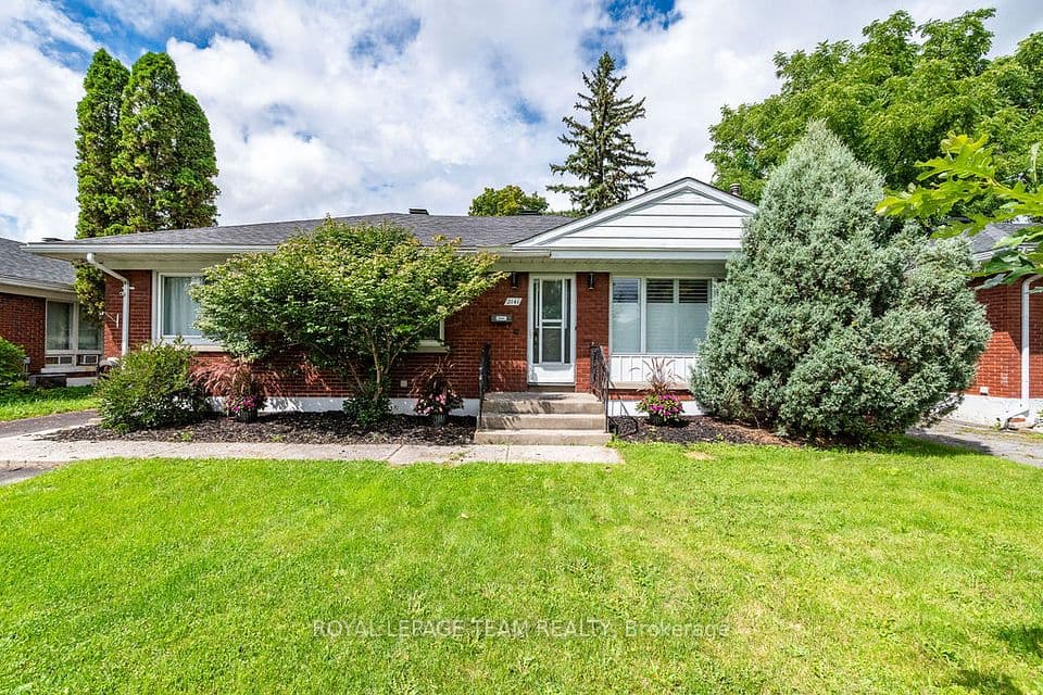2141 Belair Drive, Belair Park - Copeland Park and Area, ON K2C 0X2 – main photo