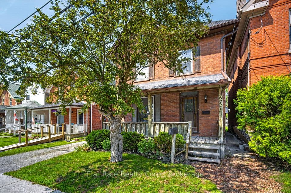 220 LONDON Street, Peterborough, ON K9H 2Y9 – main photo