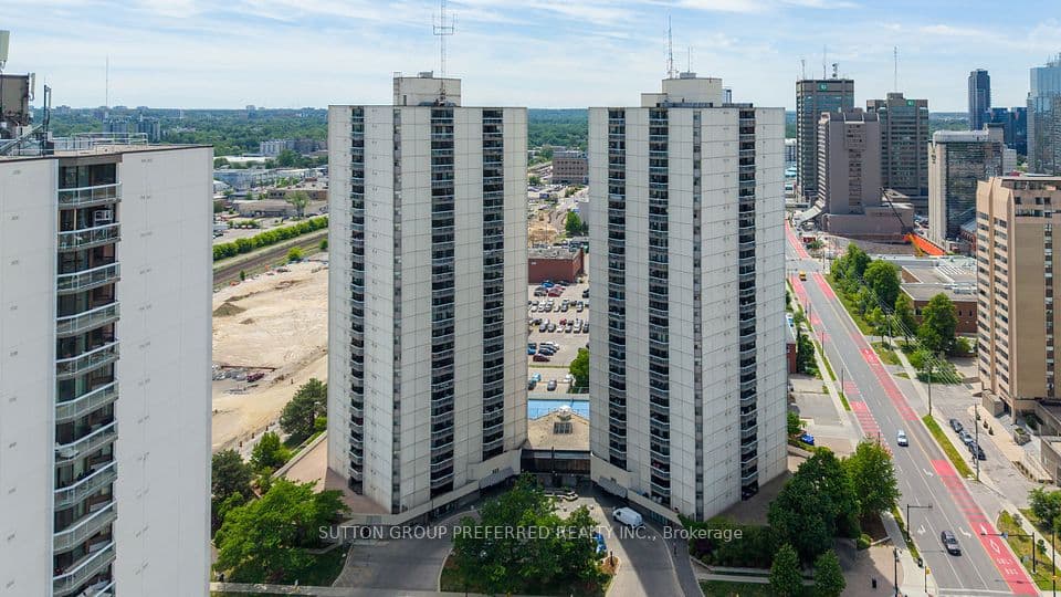 363 Colborne Street 704, London East, ON N6B 3N3 – main photo