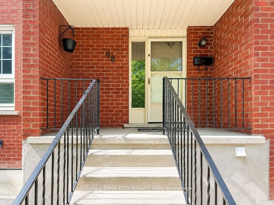68 Old Huron Court, Kitchener, ON N2R 1L7 – photo 3