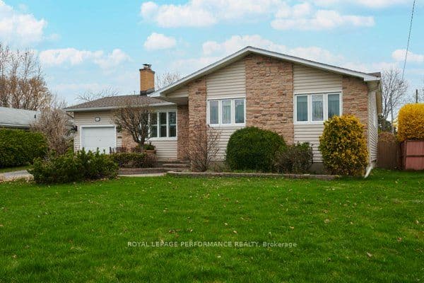 401 Phoenix Crescent, Orleans - Cumberland and Area, ON K1E 1V6 – photo 2