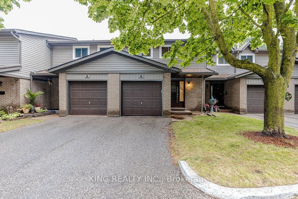 46 Cedarwoods Crescent 6, Kitchener, ON N2C 2L7 – main photo