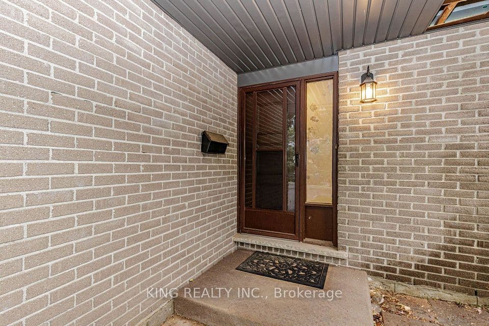 46 Cedarwoods Crescent 6, Kitchener, ON N2C 2L7 – photo 2
