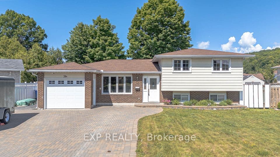 10 Kathryn Crescent, North Bay, ON P1B 8P4 – main photo