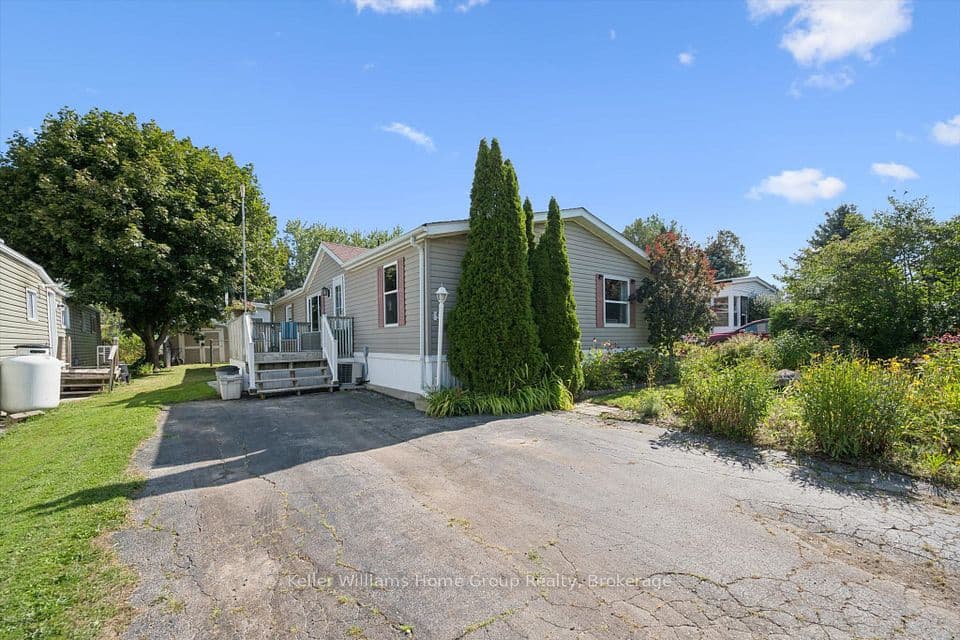 9 First Avenue, Centre Wellington, ON N1M 2W5 – photo 2