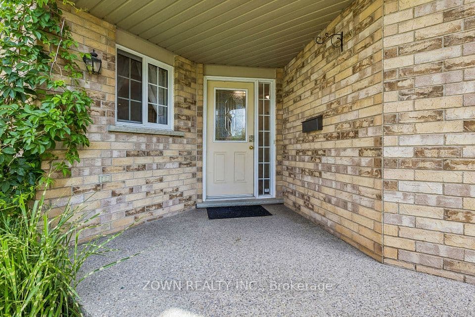 60 Marl Meadow Drive, Kitchener, ON N2R 1L4 – photo 2