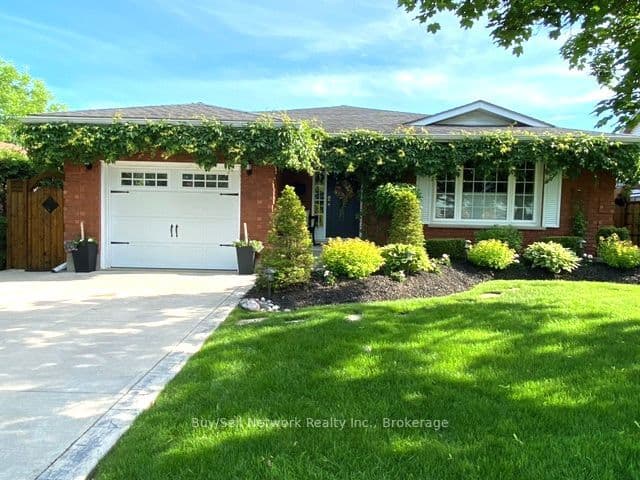 2504 Idyllwood Crescent, Peterborough, ON K9L 1Y9 – main photo