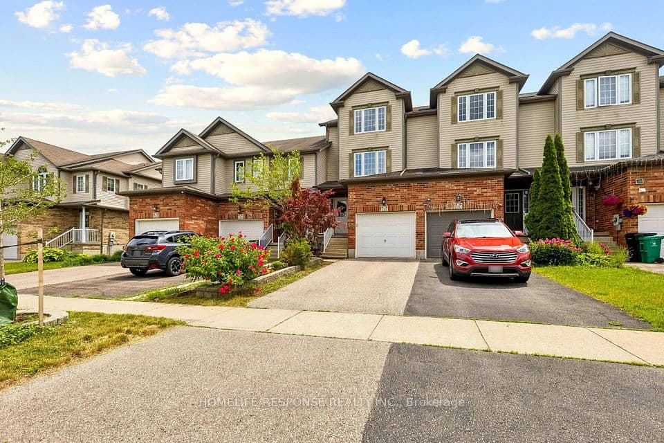 222 SOPHIA Crescent, Kitchener, ON N2R 1X8 – photo 2