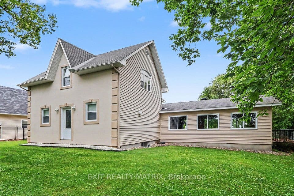1991 FINCH-WINCHESTER BOUNDARY Road, North Stormont, ON K0C 1H0 – photo 2