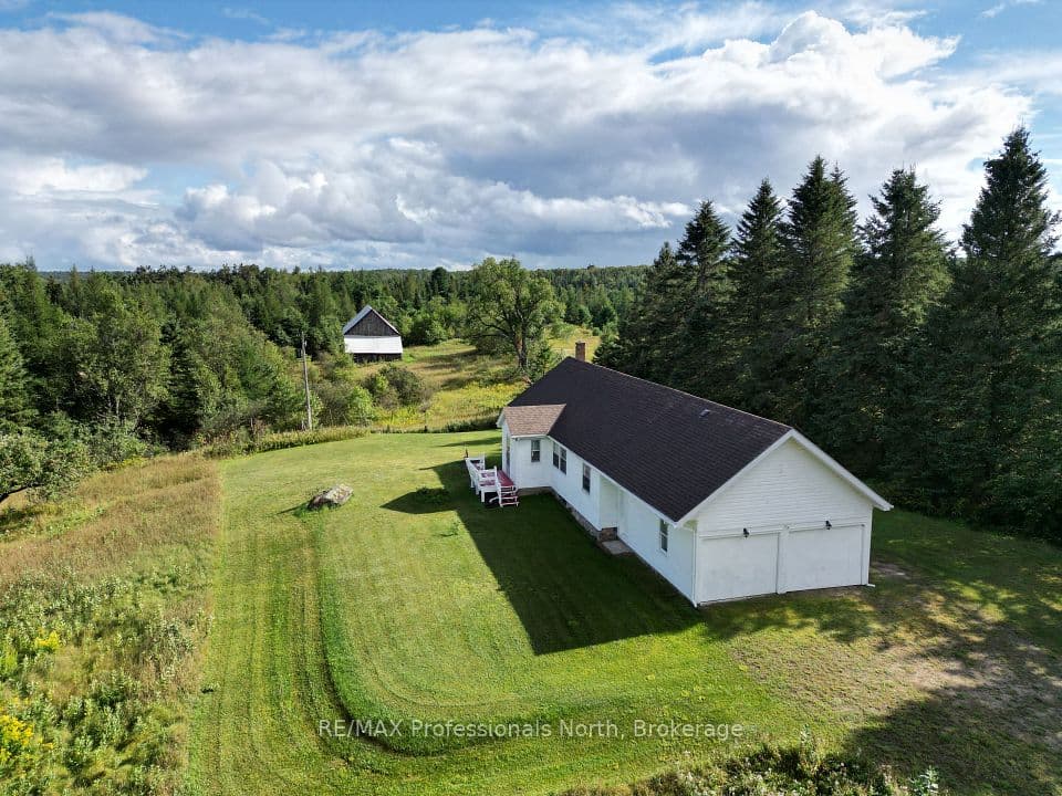 1418 Sedgwick Road, Minden Hills, ON K0M 2K0 – main photo