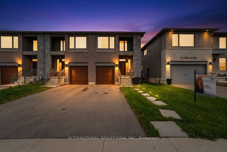 134 Bedrock Drive, Hamilton, ON L8J 0K6 – main photo
