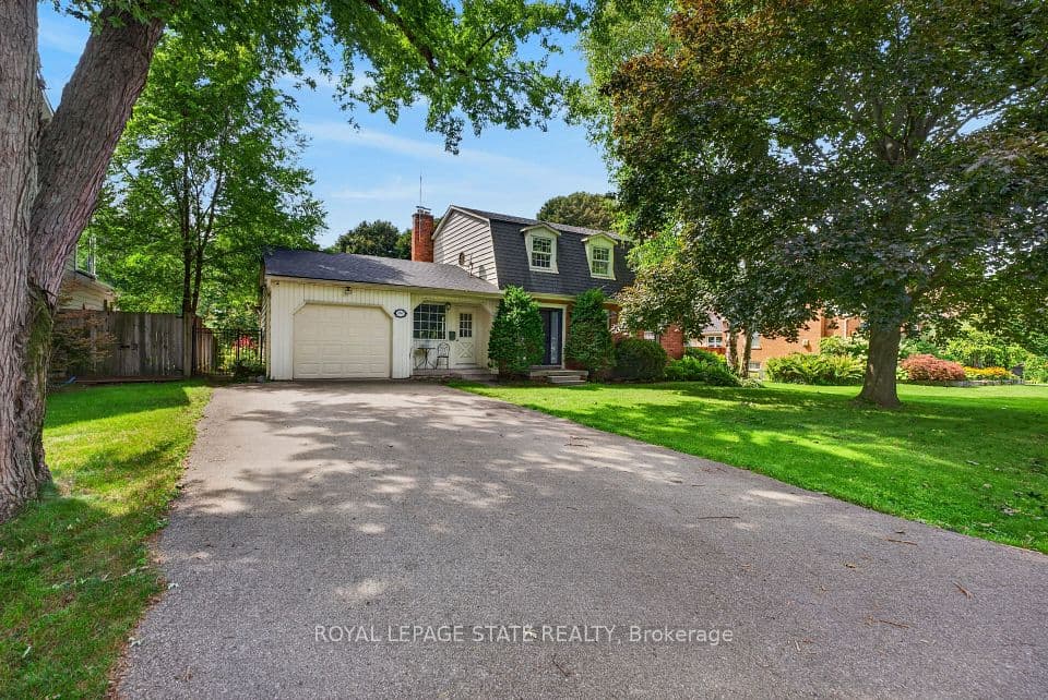 166 Orchard Drive, Hamilton, ON L9G 1Z9 – main photo