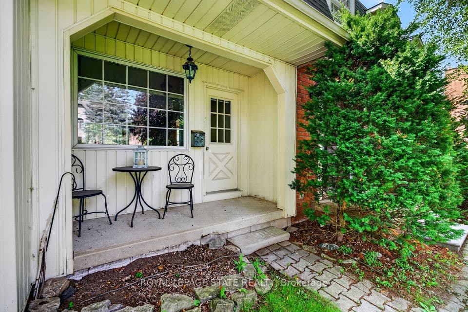 166 Orchard Drive, Hamilton, ON L9G 1Z9 – photo 3