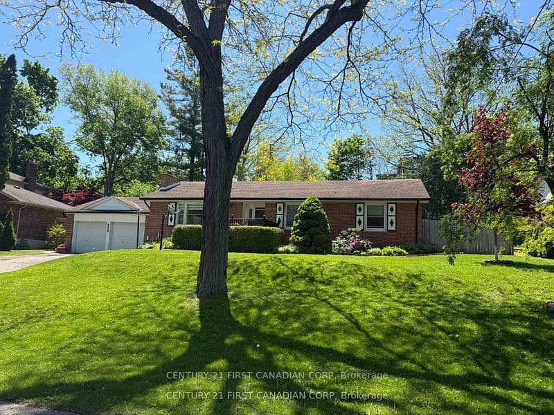 648 Westwood Drive, London South, ON N6K 1A7 – main photo