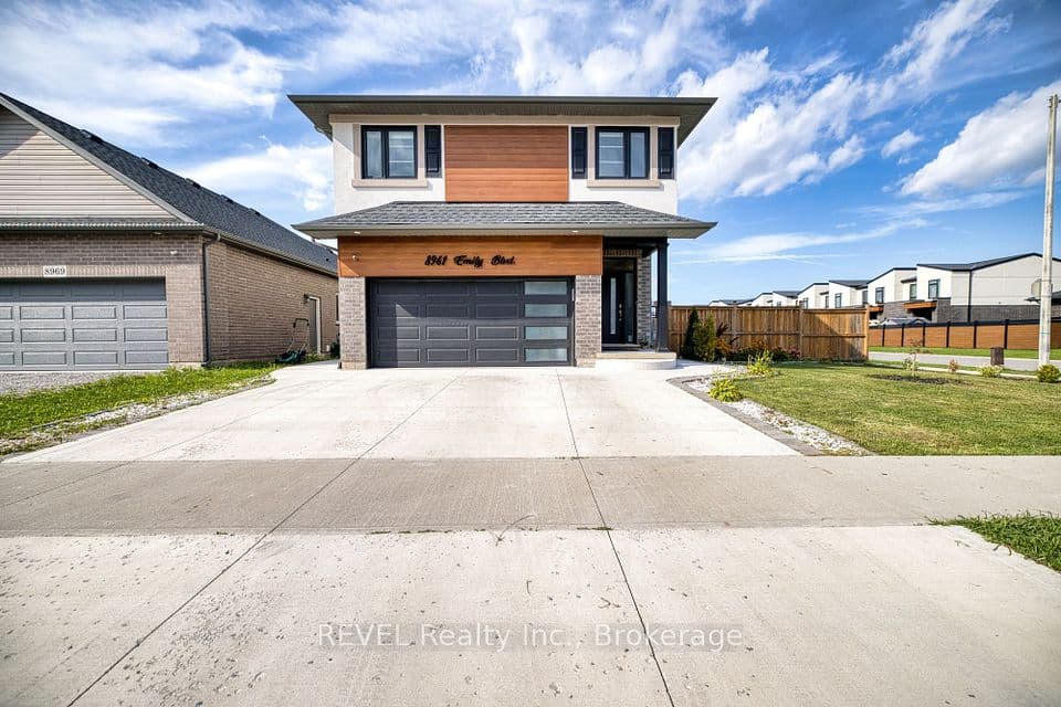 8961 Emily Boulevard, Niagara Falls, ON L2H 3T1 – photo 2