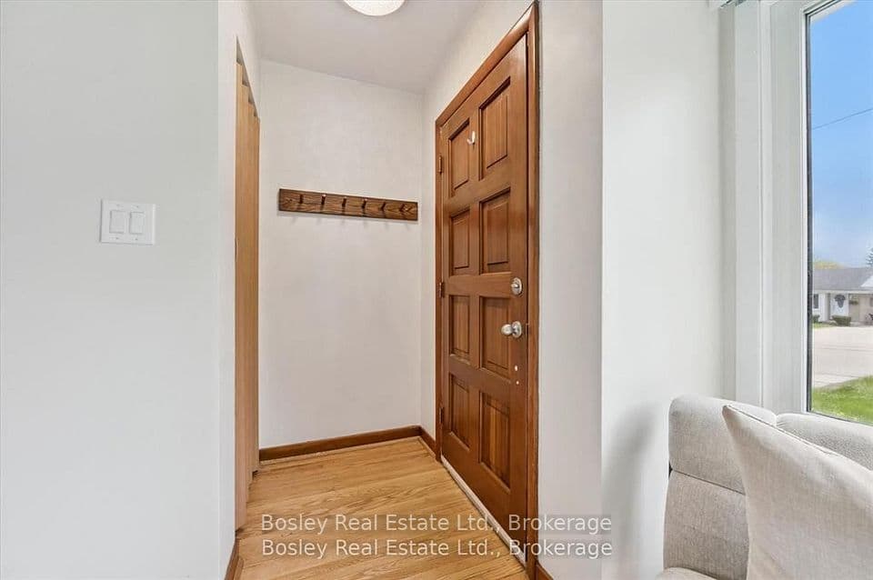 8 Gordon Street, Cambridge, ON N1S 2G4 – photo 3