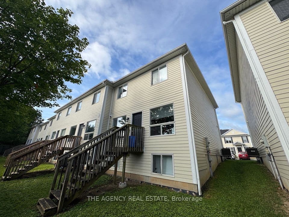 600 Sarnia Road 23, London North, ON N6G 5M5 – photo 3