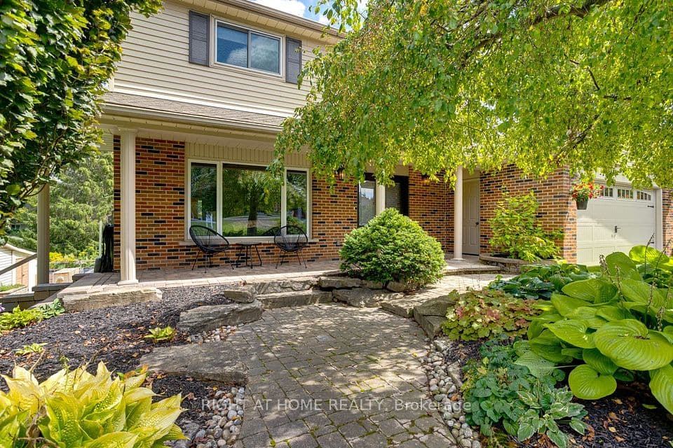 63 Robinglade Avenue, Kawartha Lakes, ON L0C 1G0 – photo 3